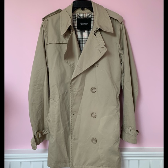 Italian trench coat. Used once. Young adult size. - Picture 1 of 3